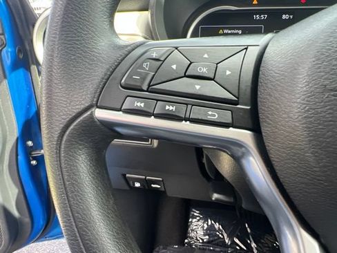 Used 2021 Nissan Versa SV FWD image 10