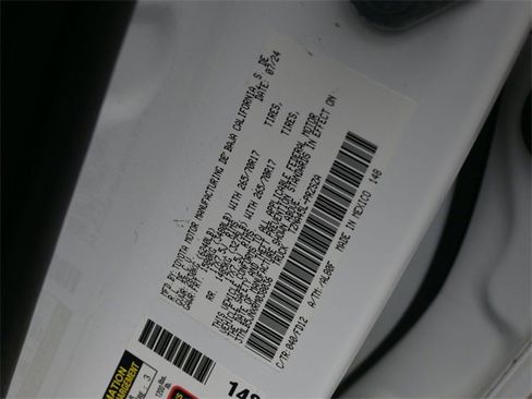 Used 2024 Toyota Tacoma TRD Off-Road image 18