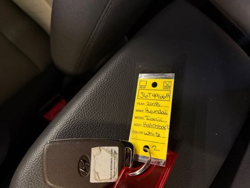 Used 2018 Hyundai Ioniq SEL image 37