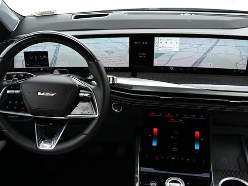 Used 2026 Cadillac Escalade V w/ LPO, ONYX Package AWD/4WD image 26