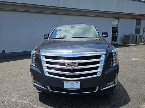 Used 2020 Cadillac Escalade ESV Luxury AWD/4WD image 6