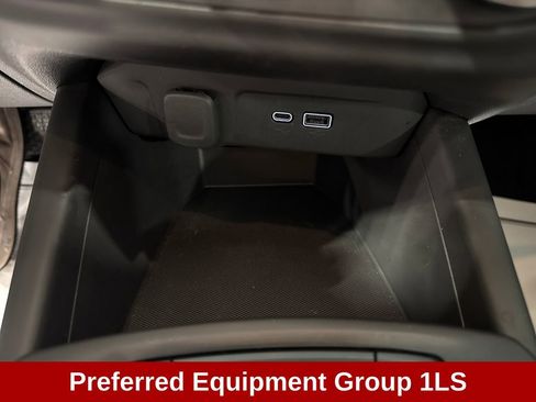 Used 2024 Chevrolet Trax LS FWD image 17
