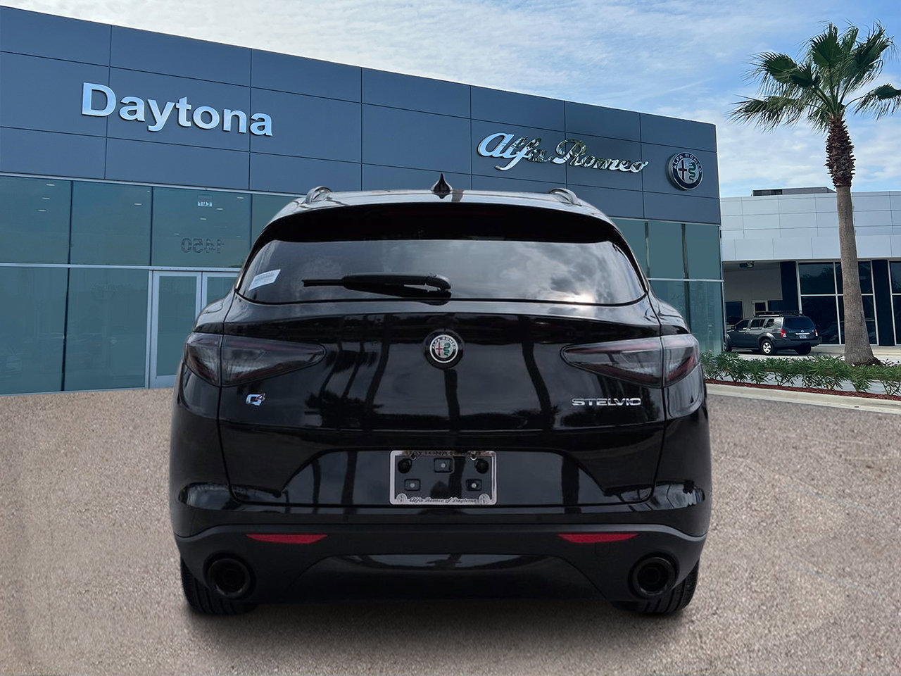 New 2026 Alfa Romeo Stelvio Sprint w/ Convenience Package AWD/4WD image 4