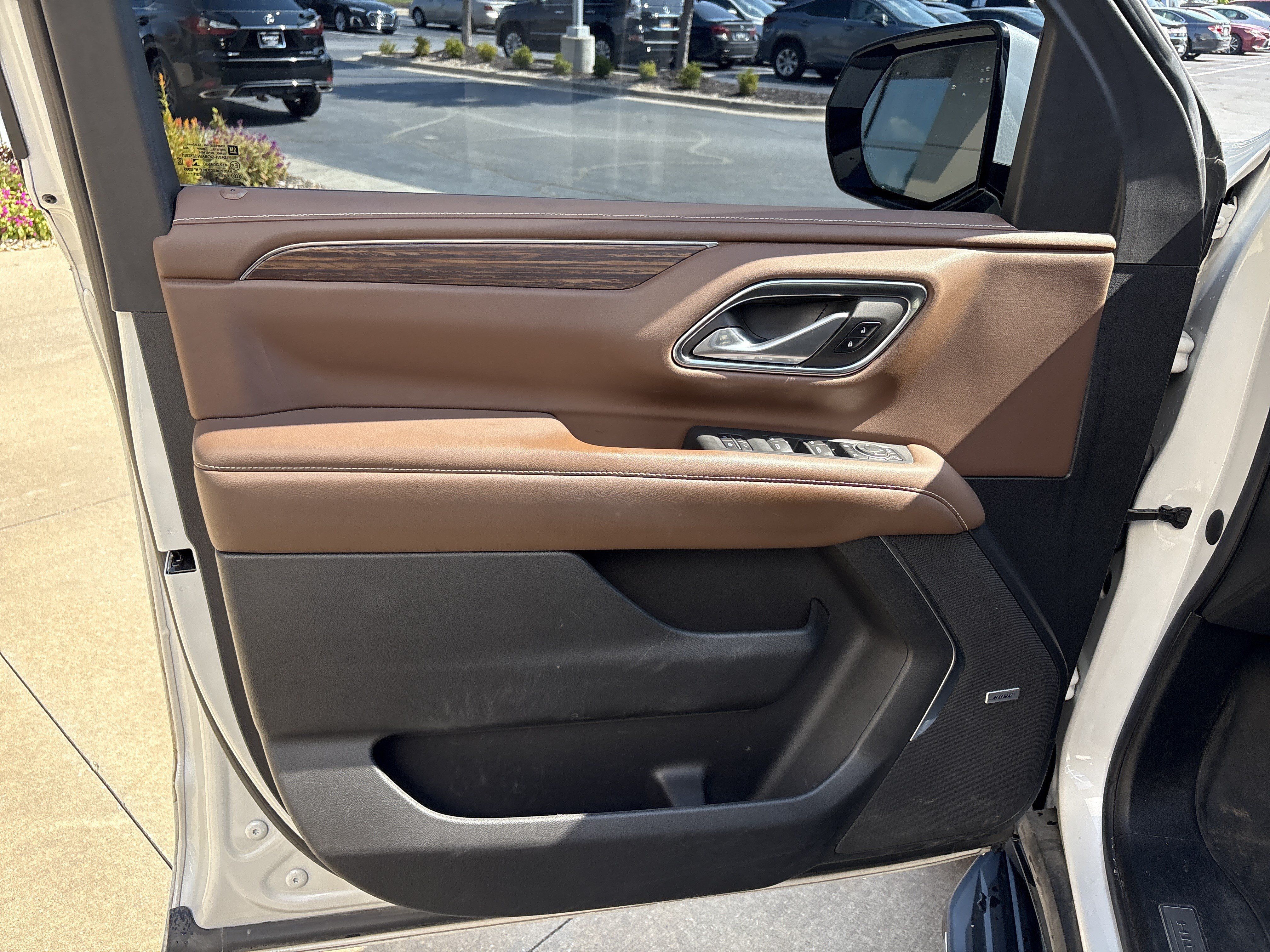 Used 2022 Chevrolet Tahoe High Country AWD/4WD image 14