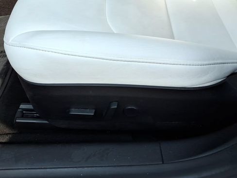 Used 2018 Tesla Model 3 AWD/4WD image 13