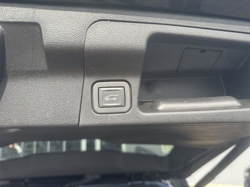 Used 2023 GMC Acadia AT4 w/ Technology Package image 13