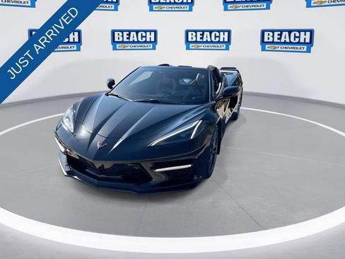 Used 2023 Chevrolet Corvette Stingray Premium Conv w/ Z51 Performance Package image 3