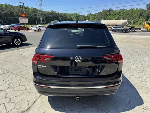 Used 2020 Volkswagen Tiguan SE FWD image 11