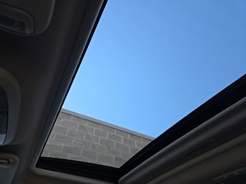 Used 2024 Subaru Crosstrek 2.0i Premium image 37