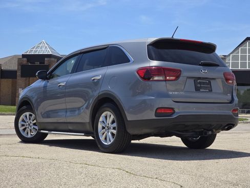 Used 2020 Kia Sorento L FWD image 11