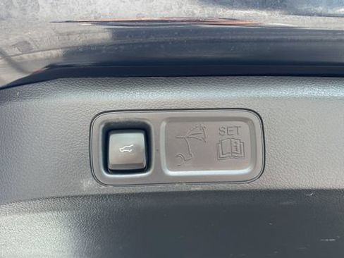 Used 2024 Ford Expedition Limited RWD image 36