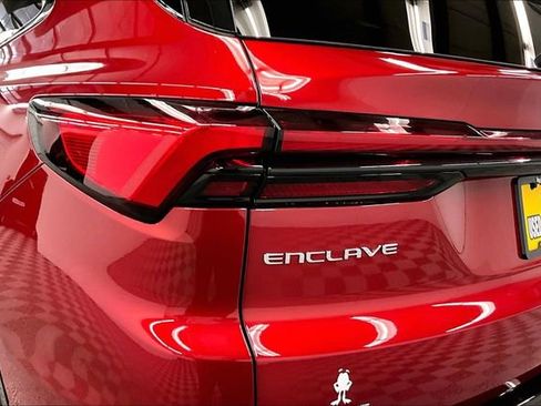 Used 2025 Buick Enclave Sport Touring w/ Power Package image 35