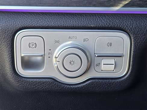 Used 2021 Mercedes-Benz GLE 350 4MATIC image 19