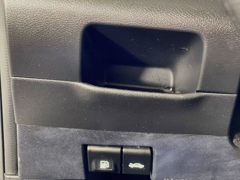 Used 2022 Nissan Kicks SV FWD image 11