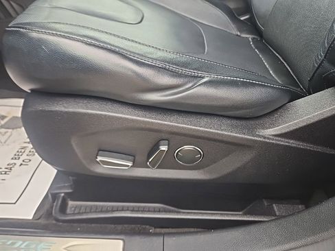 Used 2015 Ford Edge Titanium w/ Equipment Group 302A image 12