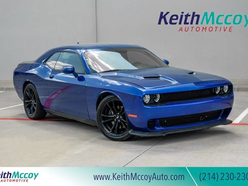 Used 2018 Dodge Challenger SXT Plus RWD image 1