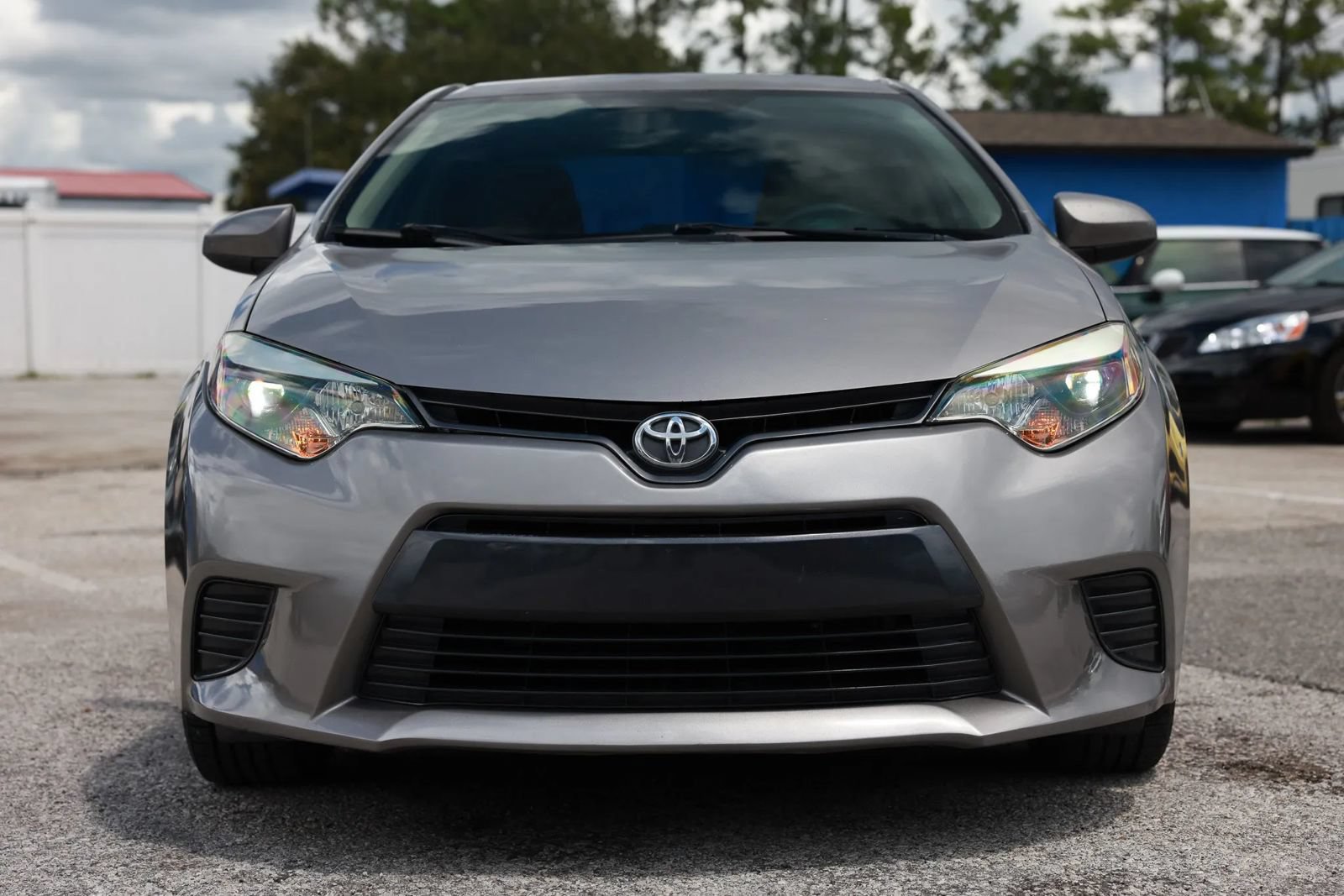Used 2015 Toyota Corolla LE FWD image 10