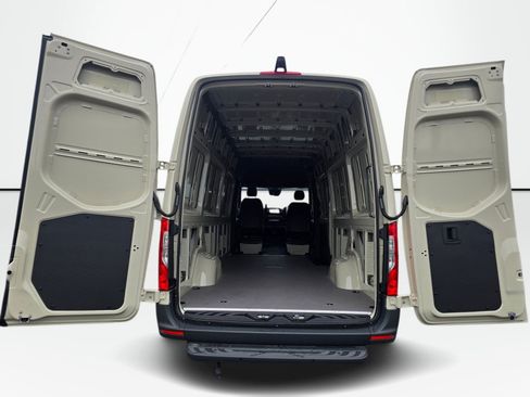 New 2026 Mercedes-Benz Sprinter 2500 image 14
