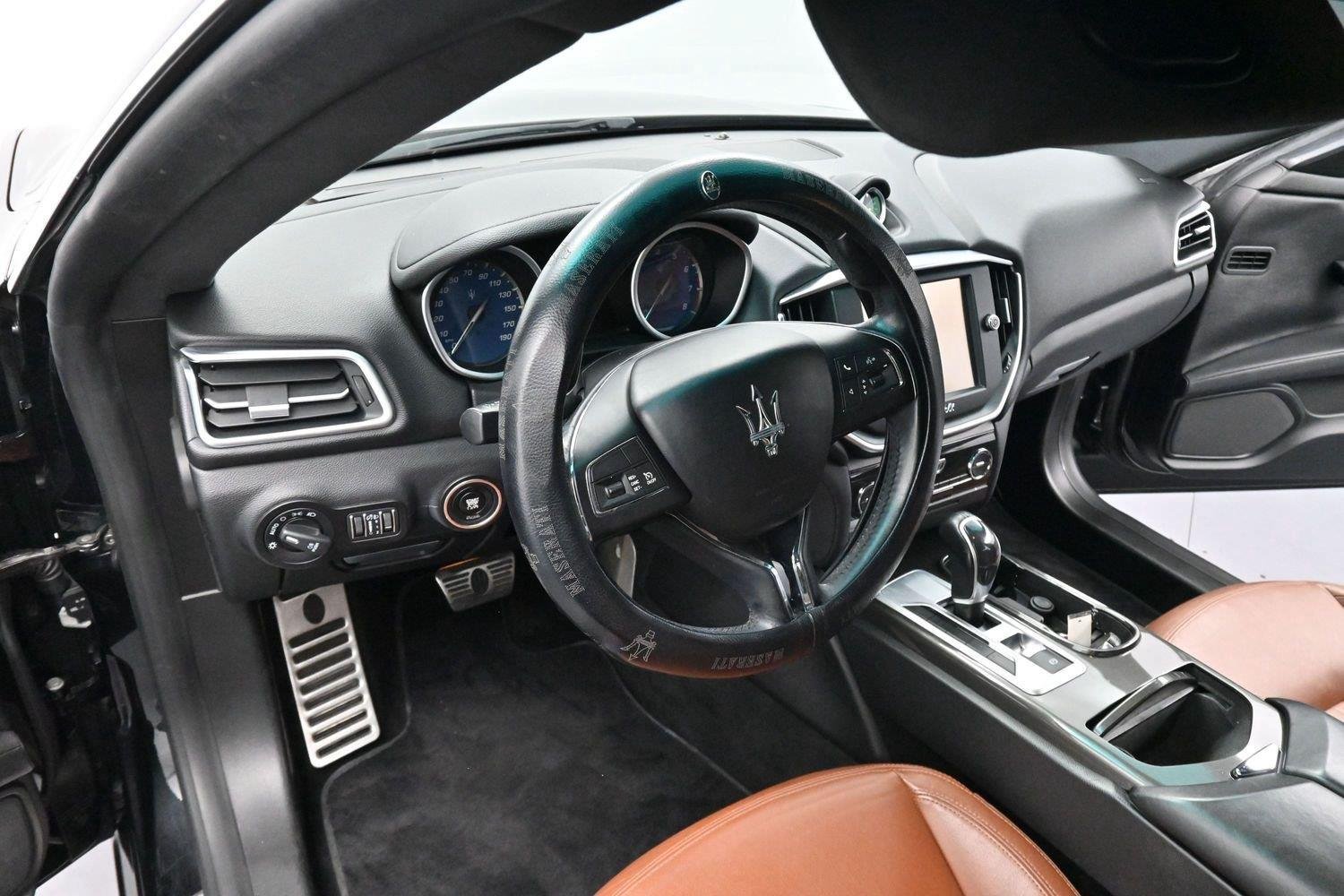Used 2015 Maserati Ghibli RWD image 15
