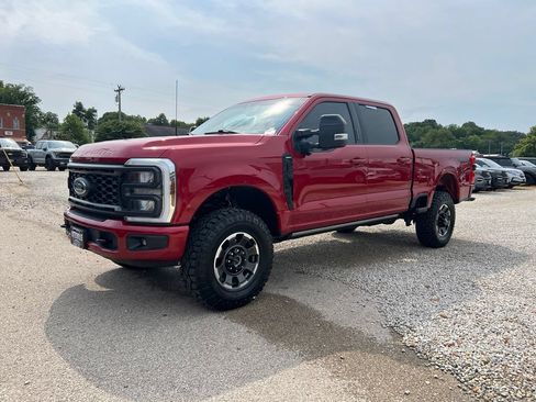 Used 2024 Ford F250 Lariat w/ Lariat Ultimate Package AWD/4WD image 4