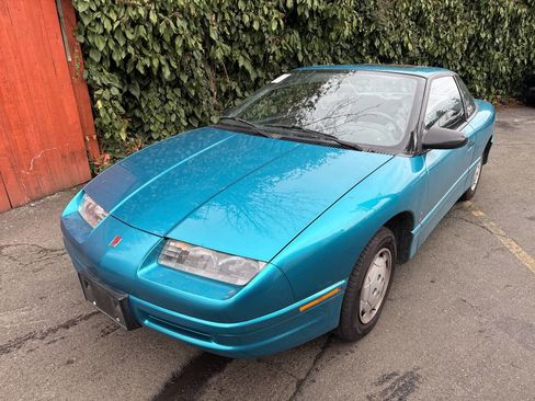 Used 1994 Saturn S-Series SC1 image 1