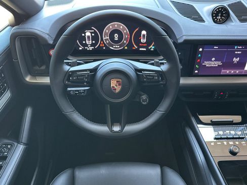 New 2026 Porsche Cayenne Coupe AWD/4WD image 16
