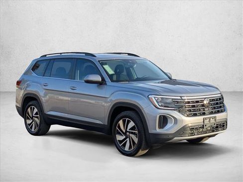 New 2026 Volkswagen Atlas SE image 7