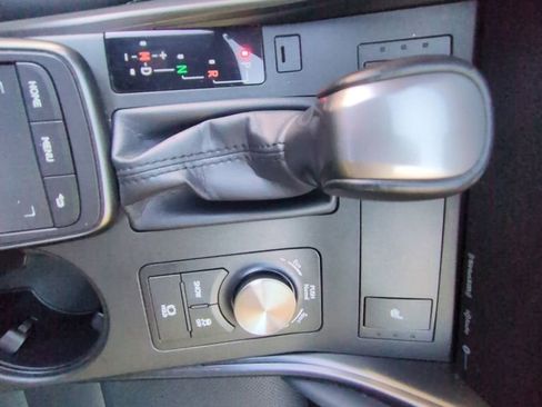 Used 2024 Lexus IS 350 F Sport RWD image 21