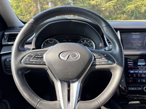 Used 2022 INFINITI QX50 Luxe image 15