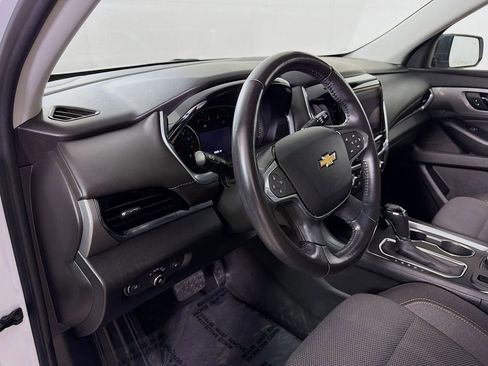 Used 2019 Chevrolet Traverse LT w/ LPO, Blackout Package AWD/4WD image 10