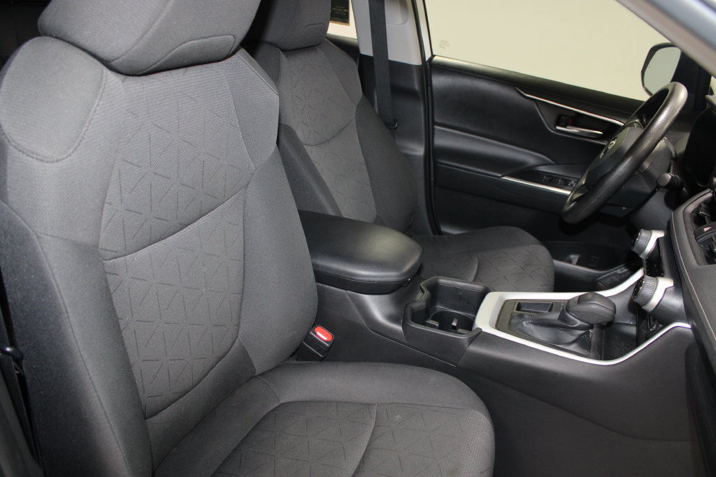 Used 2023 Toyota RAV4 XLE FWD image 22