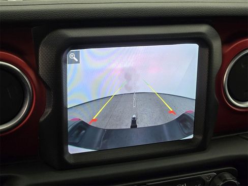 Used 2020 Jeep Gladiator Rubicon image 30