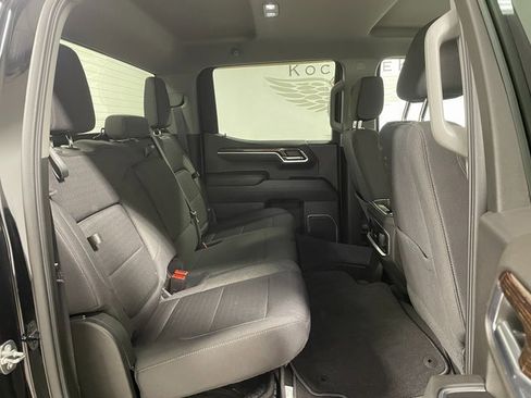 Used 2022 GMC Sierra 1500 Elevation image 21