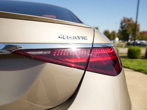 New 2026 Mercedes-Benz S 580 4MATIC Sedan image 16