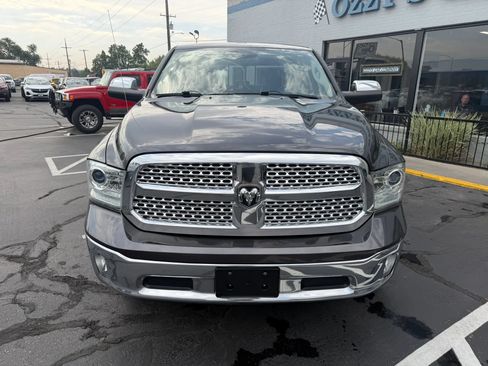 Used 2017 RAM 1500 Laramie AWD/4WD image 2