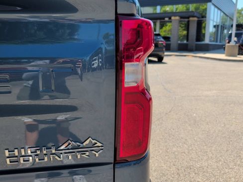 Used 2024 Chevrolet Silverado 1500 High Country AWD/4WD image 45
