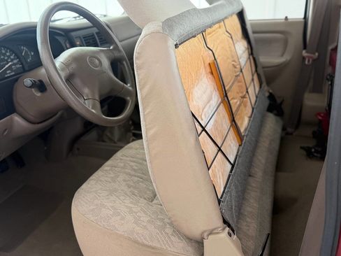 Used 2002 Toyota Tacoma 2WD Regular Cab image 56