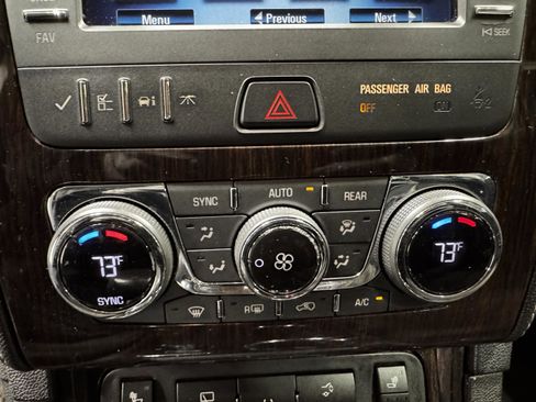 Used 2016 Chevrolet Traverse LT image 21