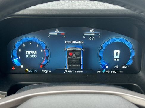 Used 2025 Ford Bronco Outer Banks image 25