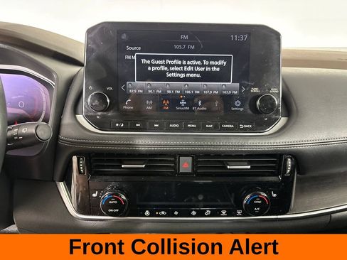 Used 2023 Nissan Rogue Platinum FWD image 20