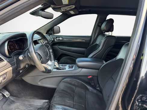 Used 2018 Jeep Grand Cherokee SRT AWD/4WD image 12