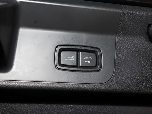 Used 2023 Porsche Panamera 4 Platinum Edition image 50