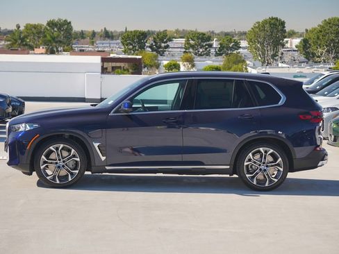 New 2026 BMW X5 xDrive50e w/ Executive Package image 4