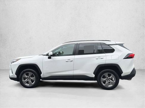 Used 2024 Toyota RAV4 XLE AWD/4WD image 5