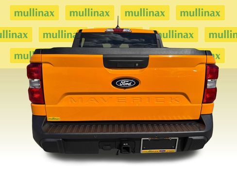 New 2026 Ford Maverick XLT w/ XLT Luxury Package FWD image 12