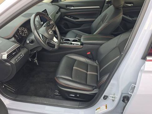 Used 2023 Nissan Altima 2.5 SR AWD/4WD image 5