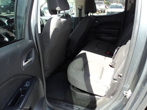 Used 2017 GMC Canyon SLE w/ SLE Convenience Package RWD image 6