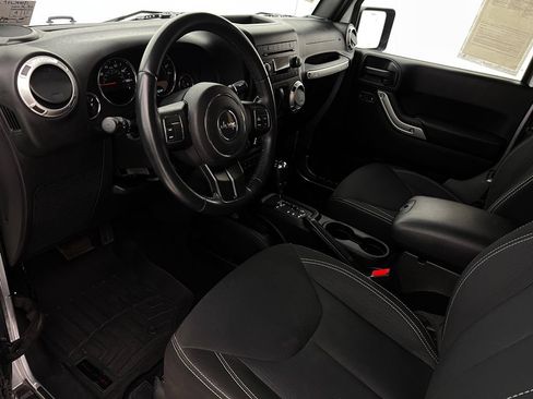 Used 2015 Jeep Wrangler Sahara AWD/4WD image 2