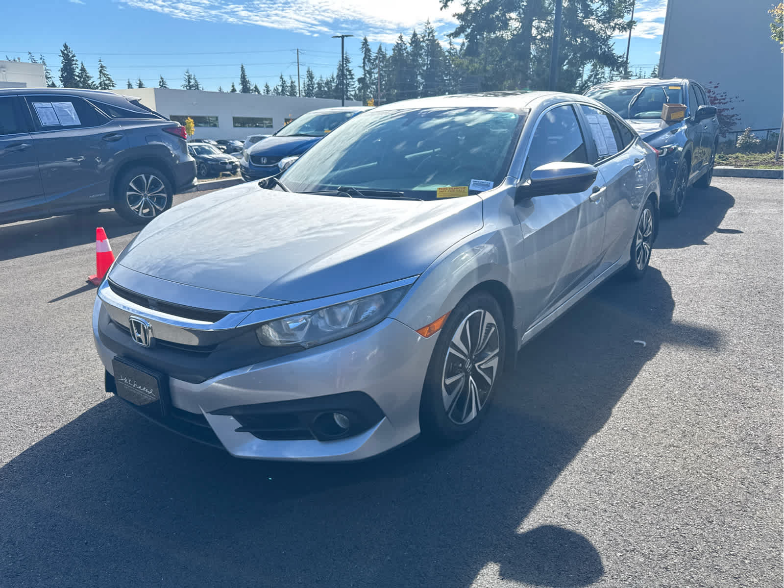 Used 2016 Honda Civic EX-L image 2