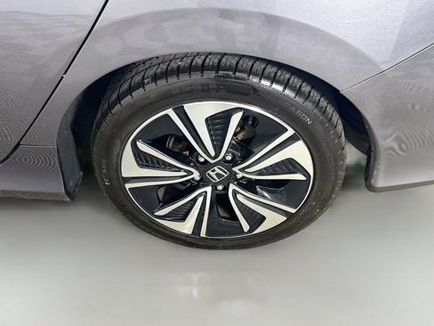 Used 2018 Honda Civic EX-T image 37